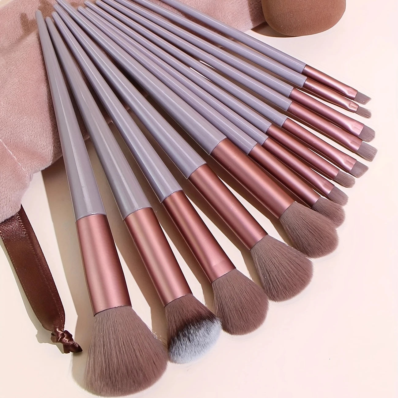 Pack de 12 Pinceaux Maquillage Professionnels – Brosse Teint, Yeux & Lèvres avec Étui Doux