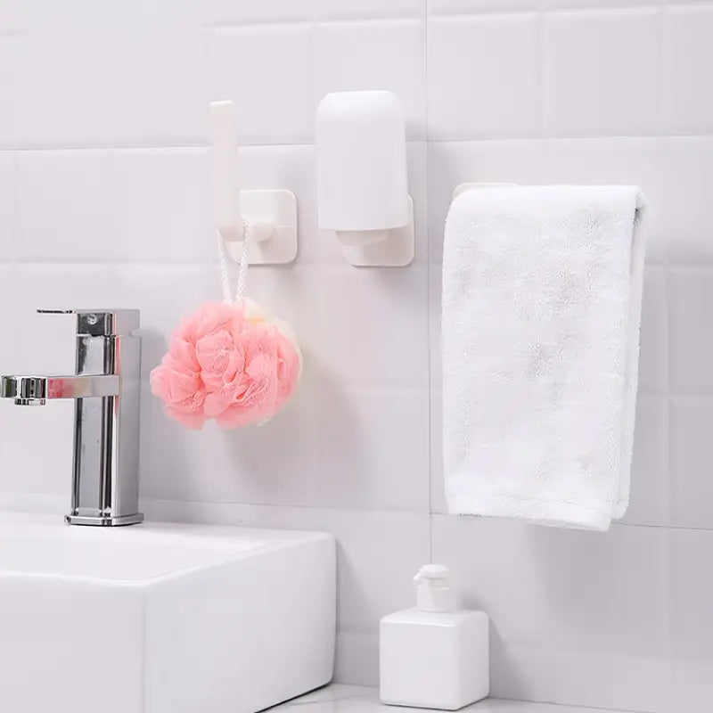 Crochet Mural Adhésif Multifonction – Support de Rangement Autocollant pour Chambre Bébé et Salle de Bain