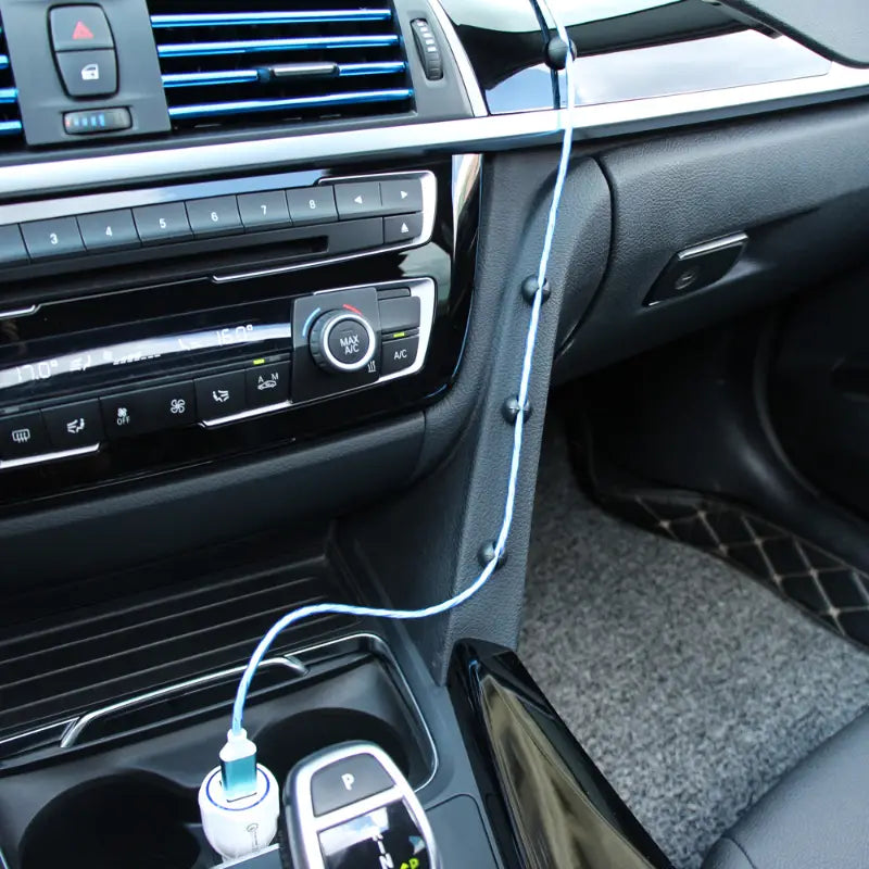Clips de gestion câbles voiture – Accessoire intérieur autocollant pour organiser fils et chargeurs