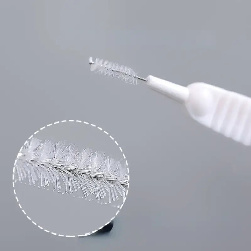 Brosse de Nettoyage pour Pommeau de Douche – Accessoire Anti-Calcaire Précis et Efficace | Accessoires Salle de Bain