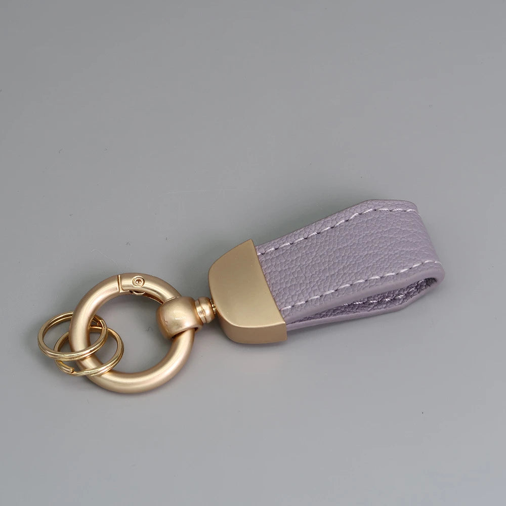 Porte-Clés Élégant en Simili Cuir – Anneau Doré Minimaliste pour Clés de Voiture ou Sac à Main