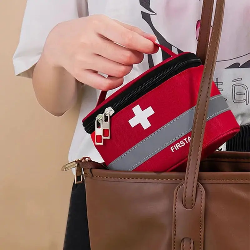 Trousse de Premiers Secours Portable en Tissu Oxford – Rangement Médical d’Urgence