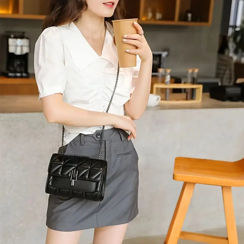 Sac à main femme élégant – Chaîne métallique tendance et design chic