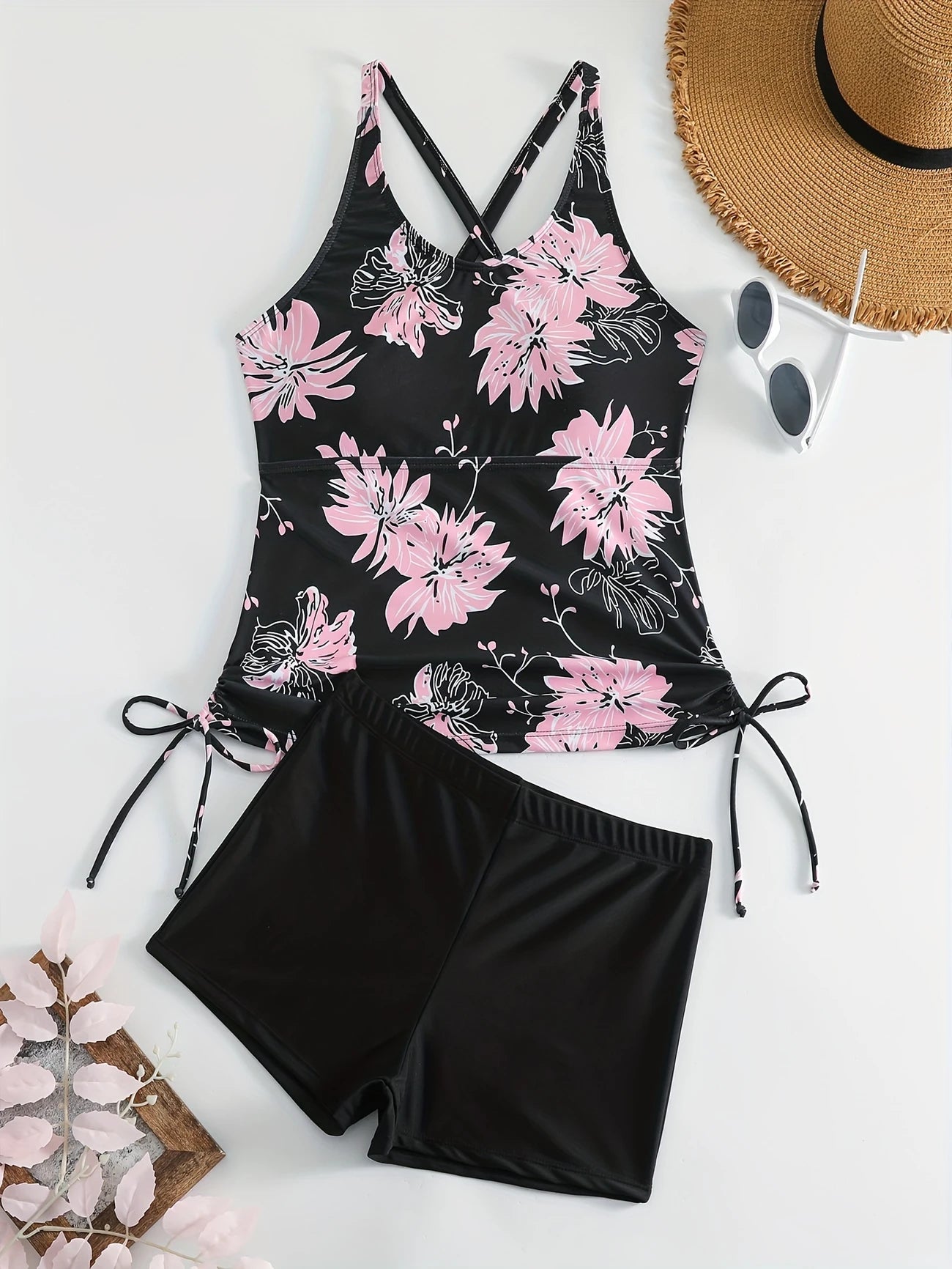 Tankini shorty noir à fleurs – Ensemble deux pièces sport chic