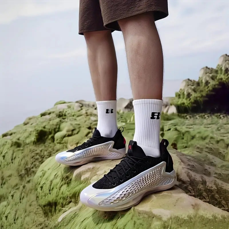 Baskets de sport homme noires et argent – Chaussures légères running, fitness et plein air