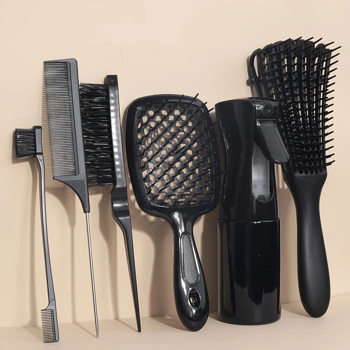Kit Coiffure Professionnel 6-en-1 – Brosse, Peignes, Vaporisateur & Outils de Séparation