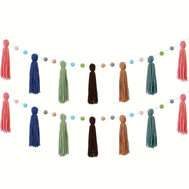 Guirlande pompons colorés en coton – Décoration murale chambre bébé bohème et festive
