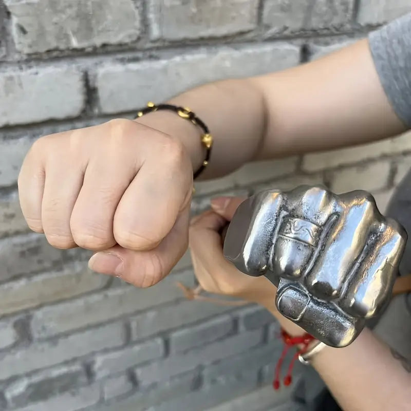 Marteau Original Poing en Acier avec Manche en Bois – Outil à Main Robuste pour Bricolage et Décoration