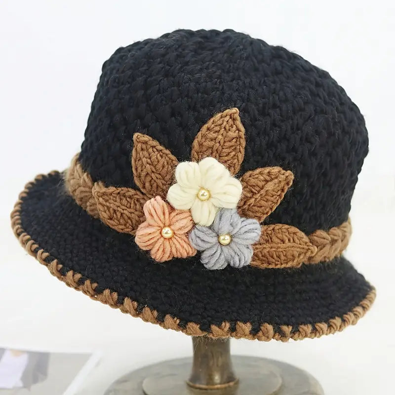 Chapeau cloche femme en crochet noir avec fleurs décoratives – Accessoire bohème chic été/printemps