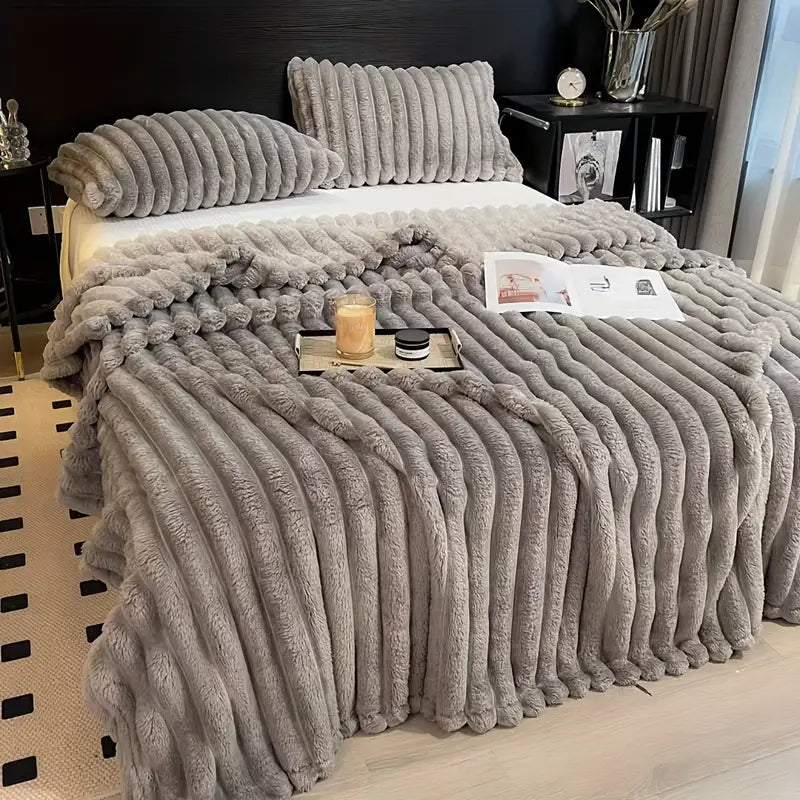 Couverture Hiver Ultra Douce en Fausse Fourrure – Jeté de Lit Chaud et Moelleux avec Taies Assorties