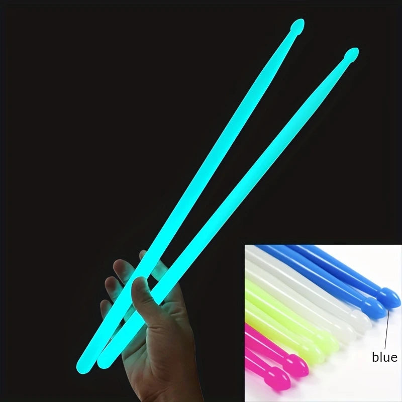 Baguettes de Batterie Fluorescentes – Paire Lumineuse Glow-in-the-Dark, Légères et Résistantes pour Concerts & Entraînement