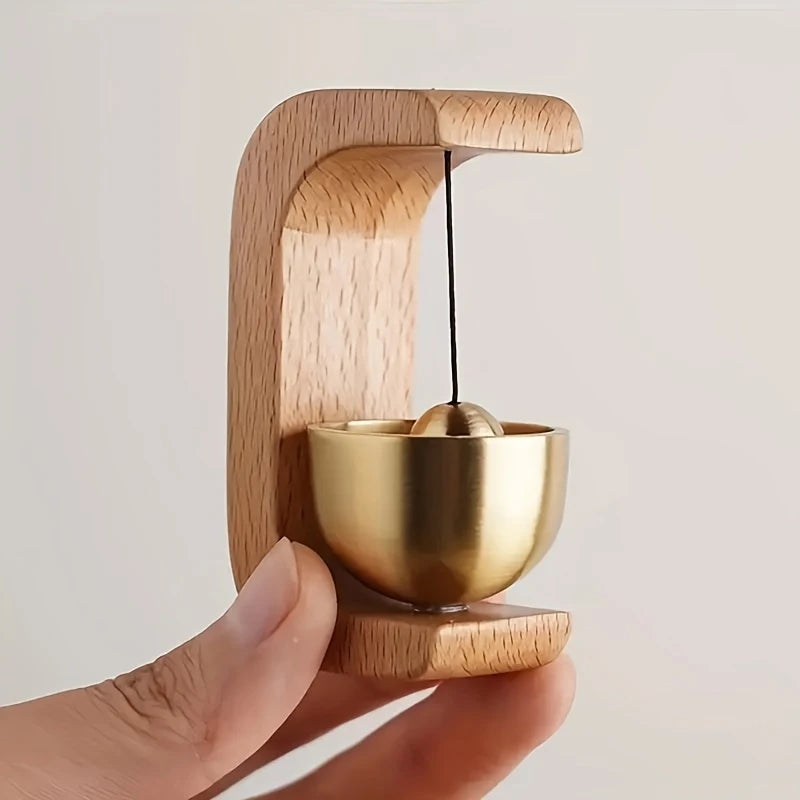 Cloche zen en bois et laiton – Carillon décoratif apaisant pour bureau ou intérieur