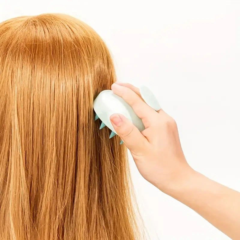 Brosse de Massage Cuir Chevelu en Silicone – Stimule la Circulation, Réduit le Stress & Favorise la Pousse des Cheveux