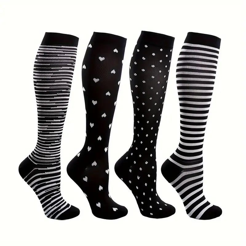 Lot de 4 paires de chaussettes hautes homme – Motifs rayures et cœurs, style fantaisie noir et blanc