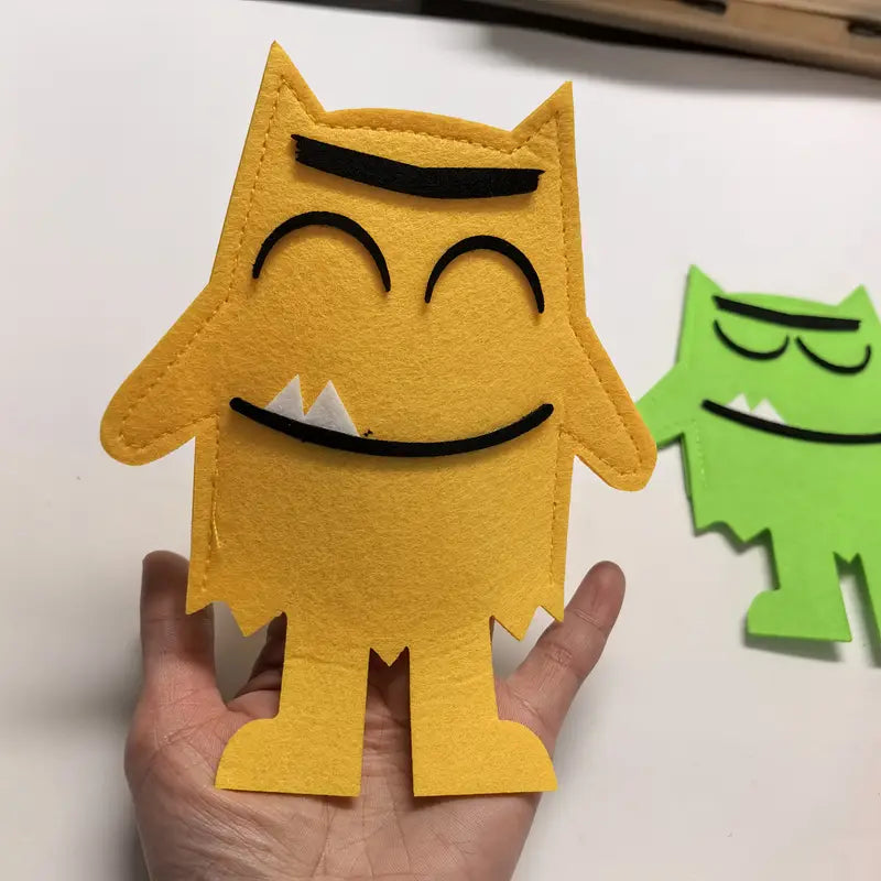 Marionnettes Émotions Color Monster – Jeu Éducatif en Feutrine avec Livre pour Théâtre et Expression des Sentiments