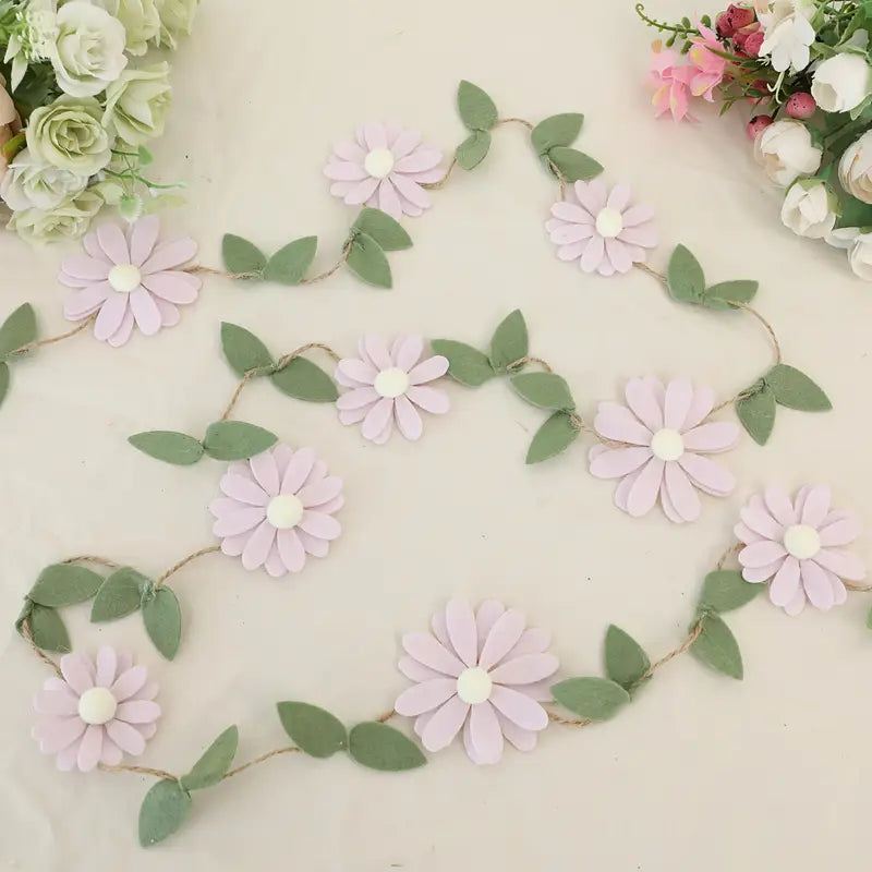 Guirlande fleurs en feutrine – Décoration murale chambre bébé