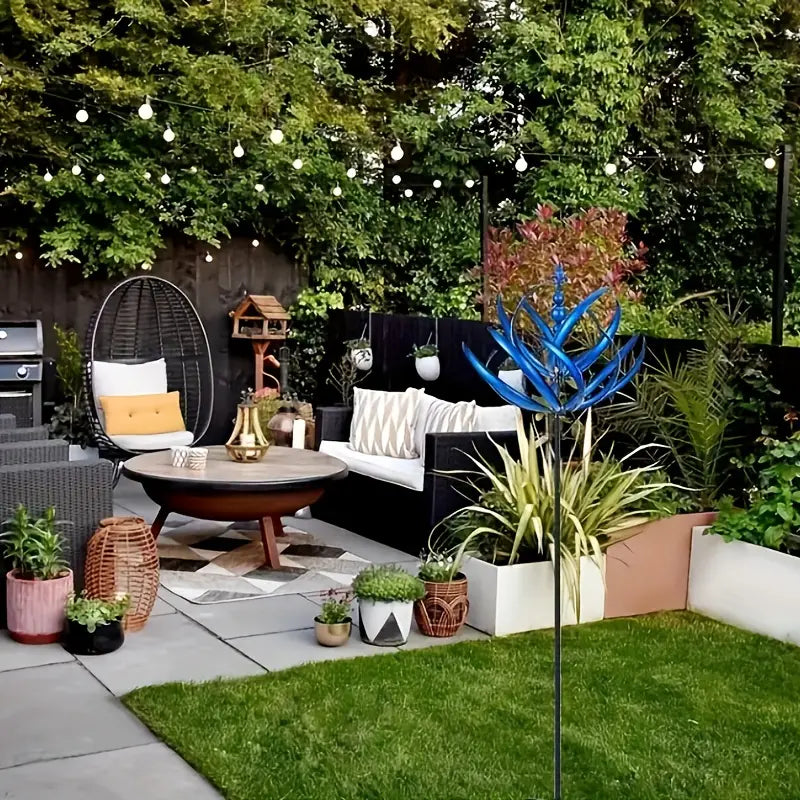 Éolienne décorative rouge en métal – Sculpture de jardin design pour extérieur élégant