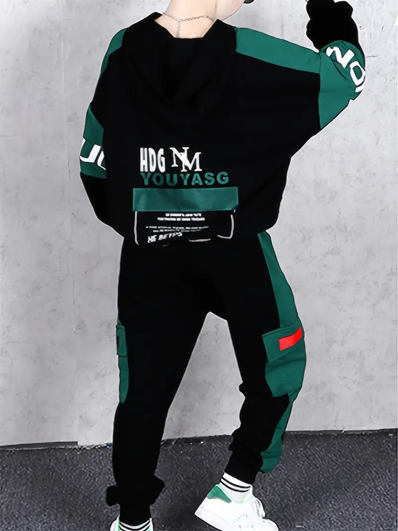 Ensemble Garçon Sport Streetwear – Survêtement Noir et Vert avec Capuche