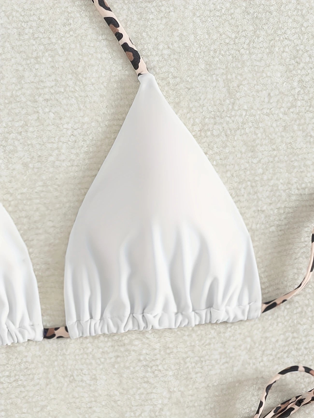 Haut de Bikini Femme Triangle – Bretelles Léopard à Nouer, Look Sauvage et Raffiné