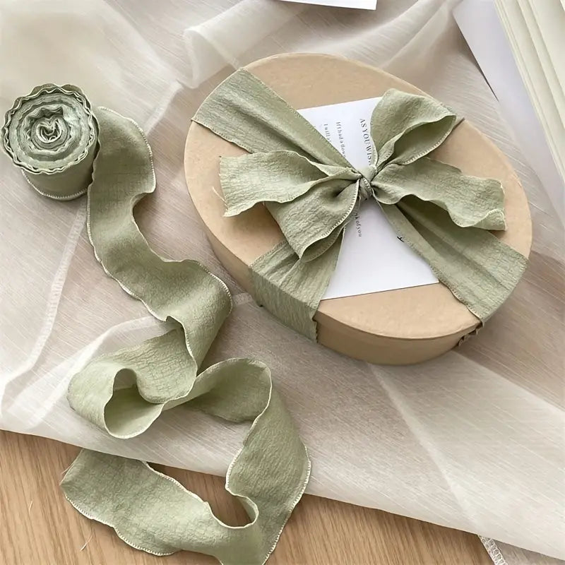 Ruban Cadeau en Tissu Vert Sauge – Élégant et Réutilisable pour Emballage Cadeaux et Décoration