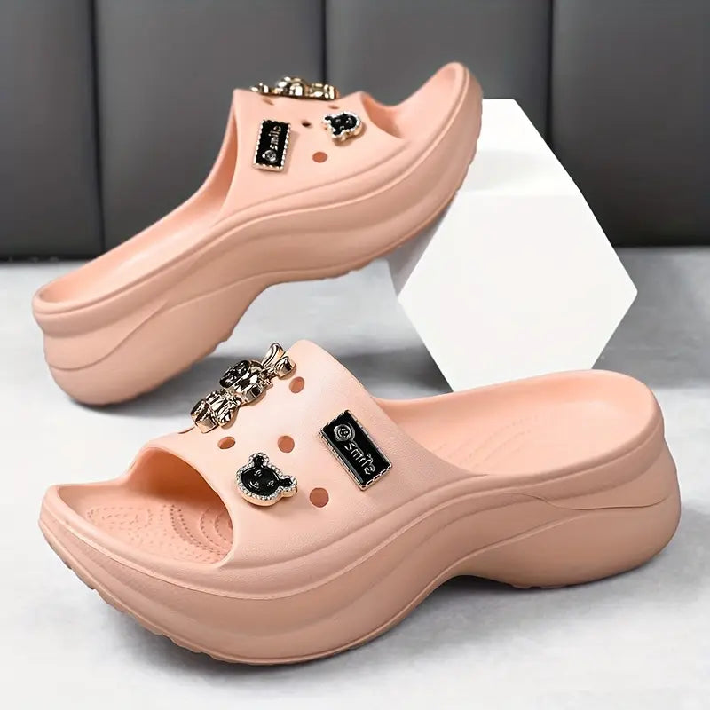 Mules fille à talon compensé – Sabots mode légers avec breloques décoratives