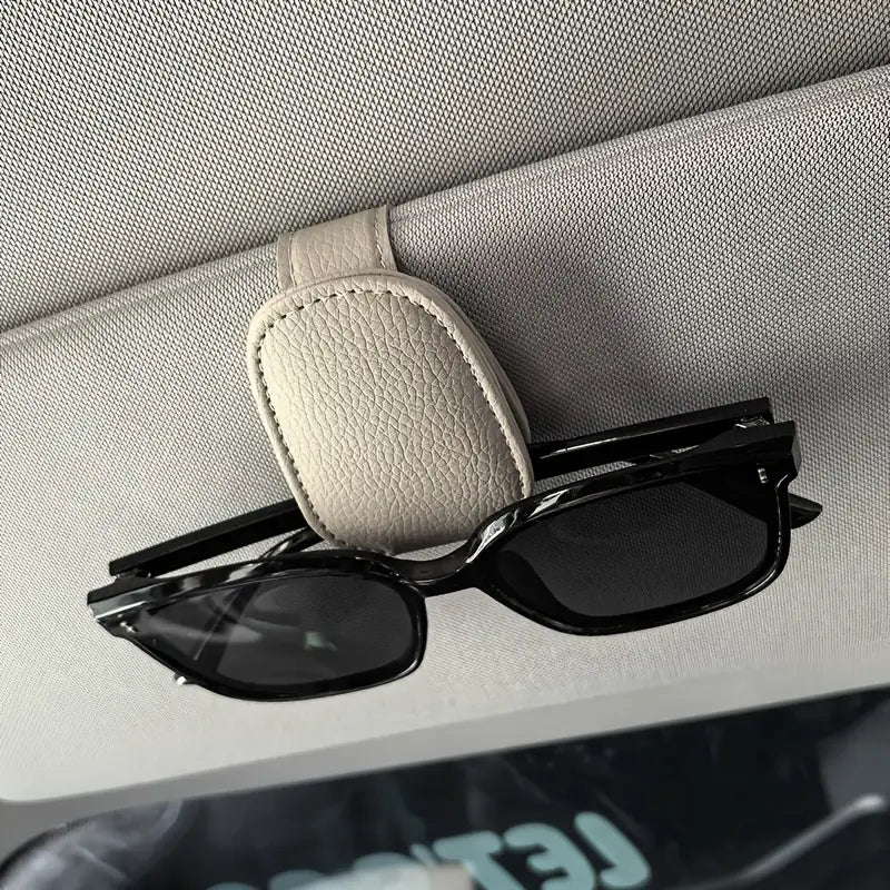 Clip support lunettes voiture cuir – Accessoire intérieur élégant et pratique pour pare-soleil