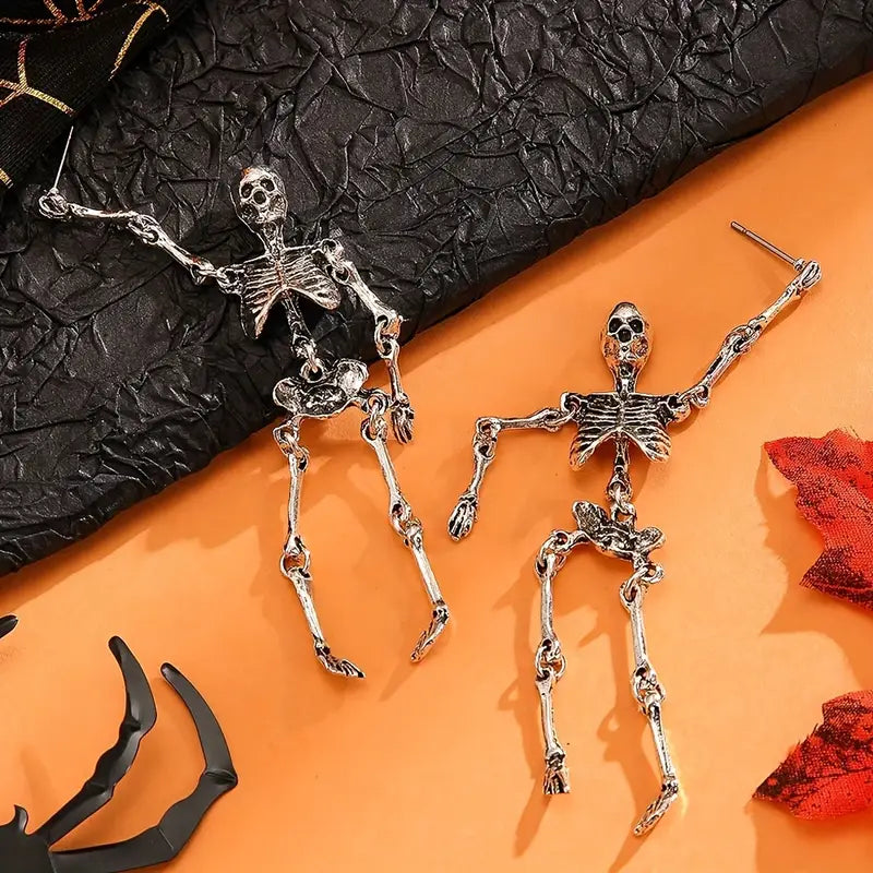 Boucles d’oreilles squelette articulé – Accessoire Halloween gothique tendance