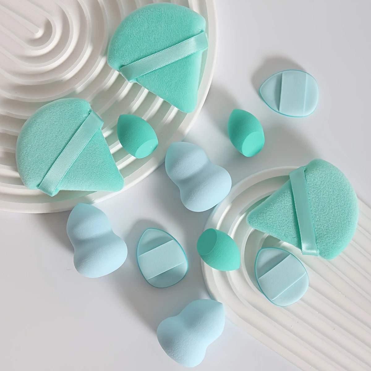 Ensemble de Blenders et Éponges Maquillage Multi-Formes – Application Zéro Défaut pour Teint Naturel et Unifié