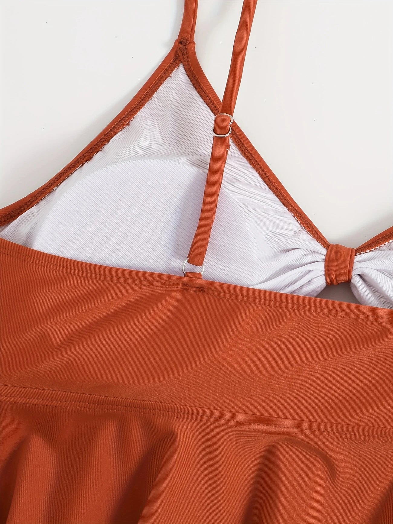 Bikini tankini à volants – Haut à bretelles corail et culotte taille haute à fleurs