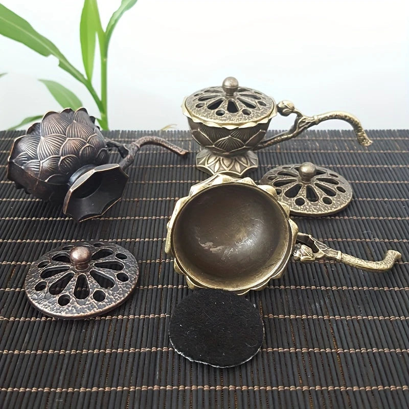 Encensoir sculpté vintage – Brûleur d’encens artisanal avec poignée longue, style oriental