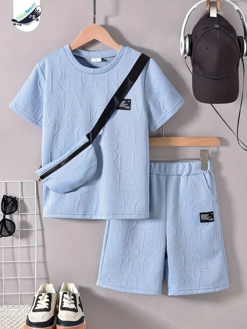 Chemise et short garçon en tissu texturé beige – Ensemble été tendance et confortable