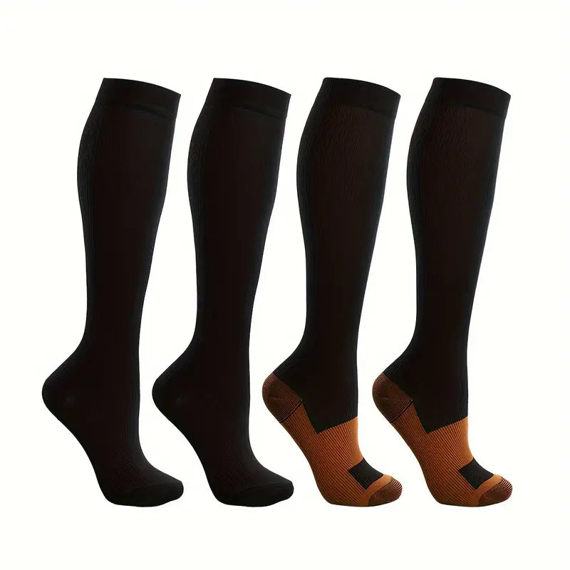 Lot de 4 paires de chaussettes hautes homme – Motifs rayures et cœurs, style fantaisie noir et blanc