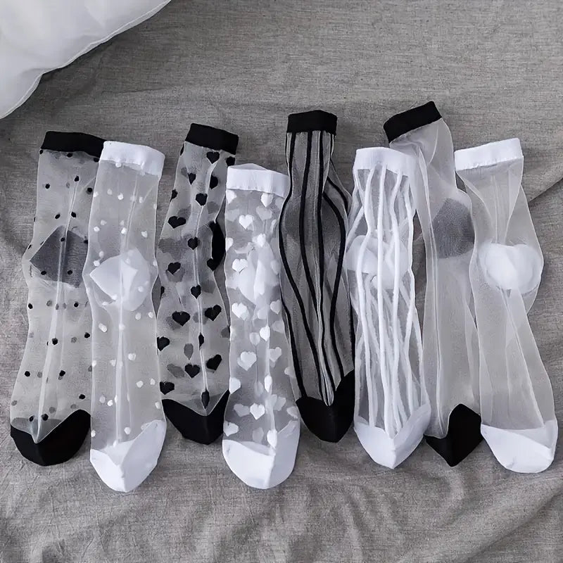 Lot de 4 Paires de Chaussettes Transparentes Motifs Cœurs et Rayures – Élégantes & Respirantes pour Femme