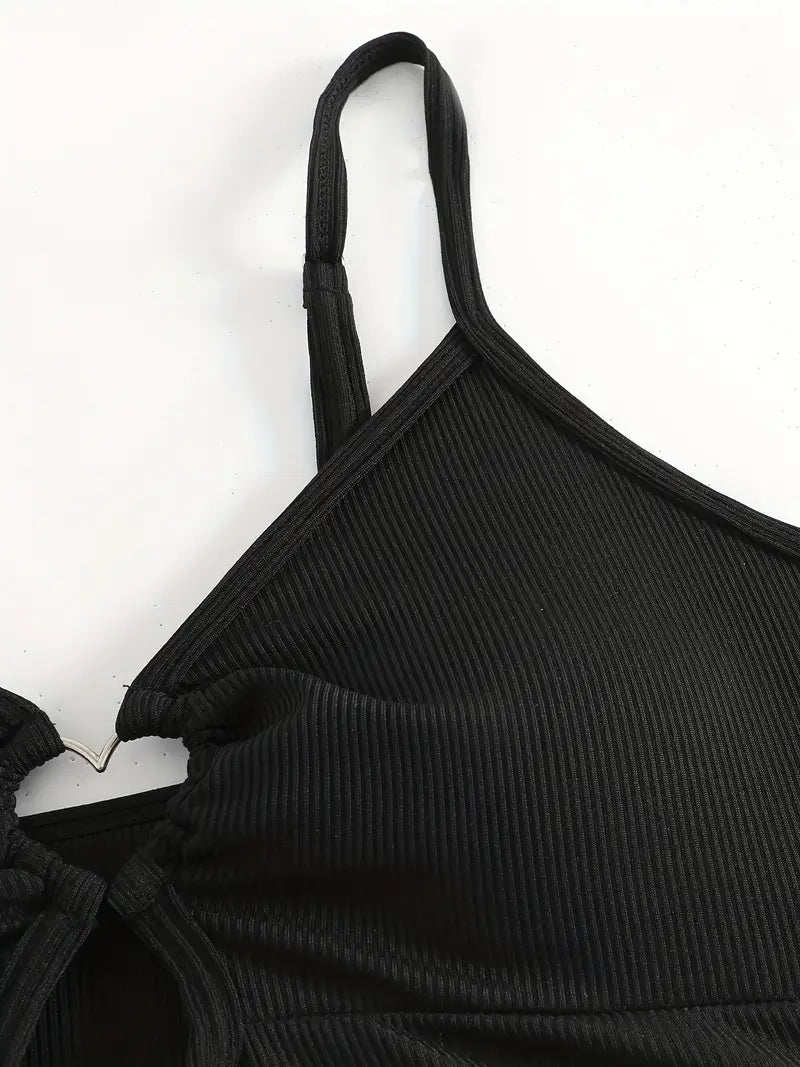 Haut de tankini à découpe cœur – Élégance romantique pour vos journées plage