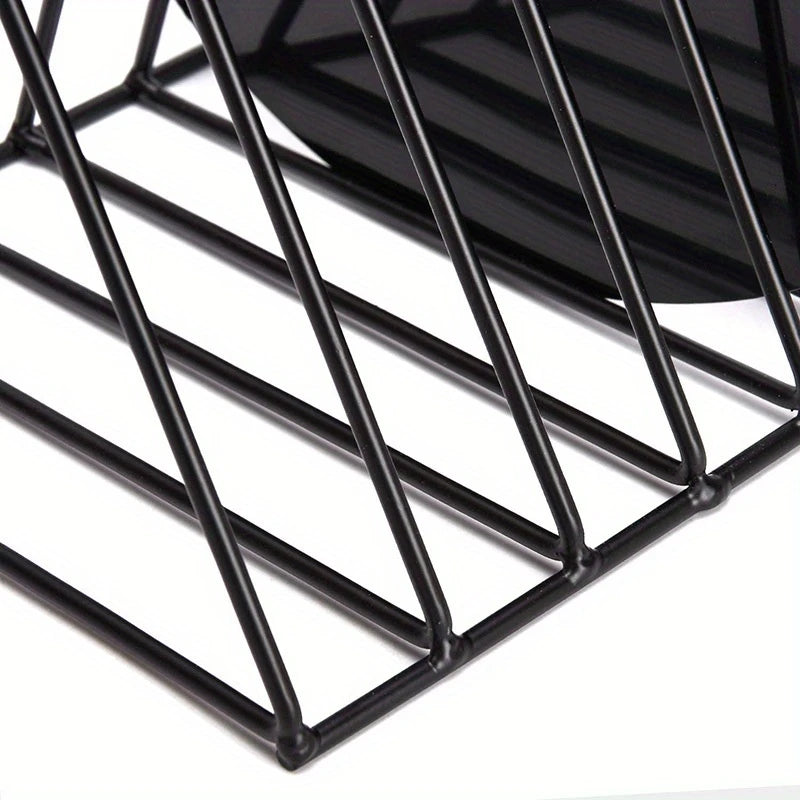 Présentoir Triangulaire Métal Noir pour Vinyles ou CD – Support Moderne & Minimaliste