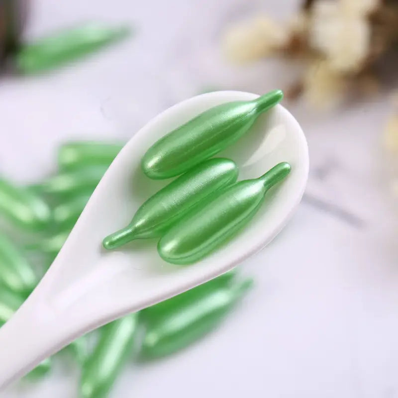 Capsules Sérum Anti-Âge à l’Extrait Végétal – Soin Concentré pour Hydratation et Éclat du Visage