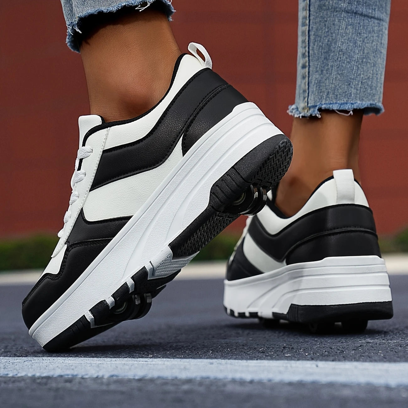 Chaussures à Roulettes Enfant – Baskets à Roues Rétractables Rose et Noir, Sport, Glisse et Fun au Quotidien
