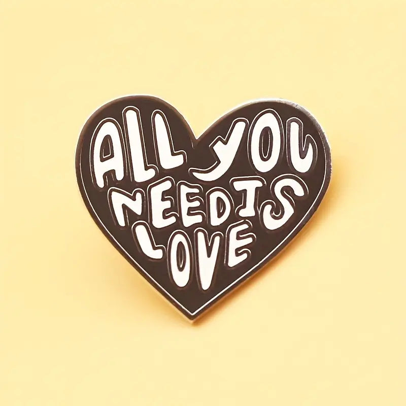 Pin’s cœur All You Need Is Love – Broche vintage romantique style rétro