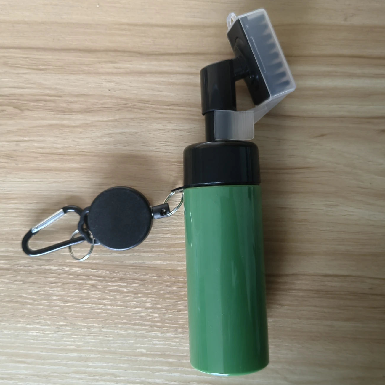 Brosse de Nettoyage de Clubs de Golf – Compacte, avec Clip et Réservoir d’Eau Intégré
