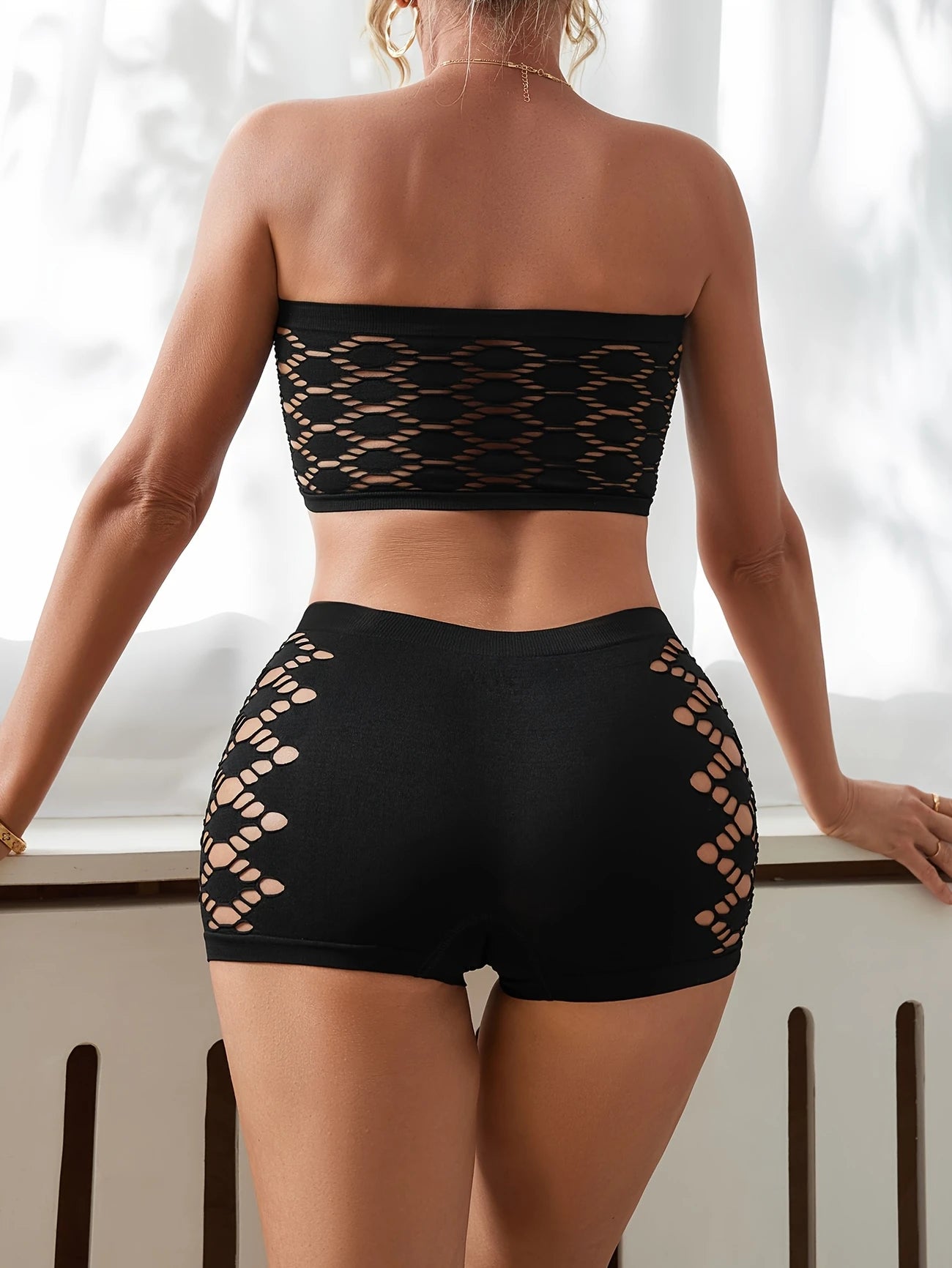 Ensemble bandeau et shorty ajouré – Lingerie confortable et sexy pour femme