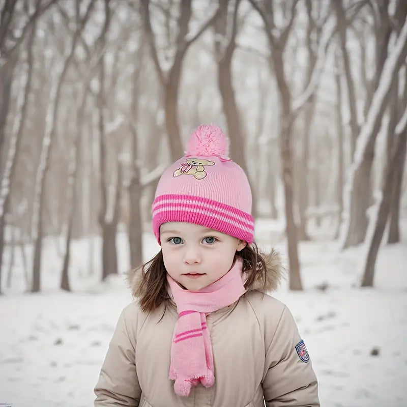 Ensemble Hiver Enfant – Bonnet Ours Pompon, Écharpe à Pompons et Gants Chauds