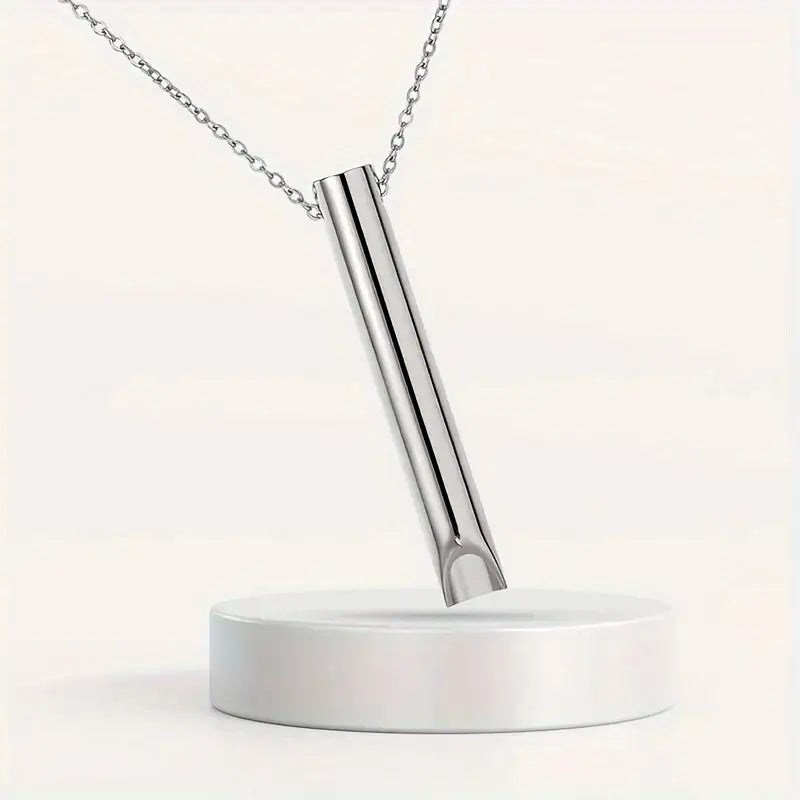 Un pendentif qui cache un rituel
