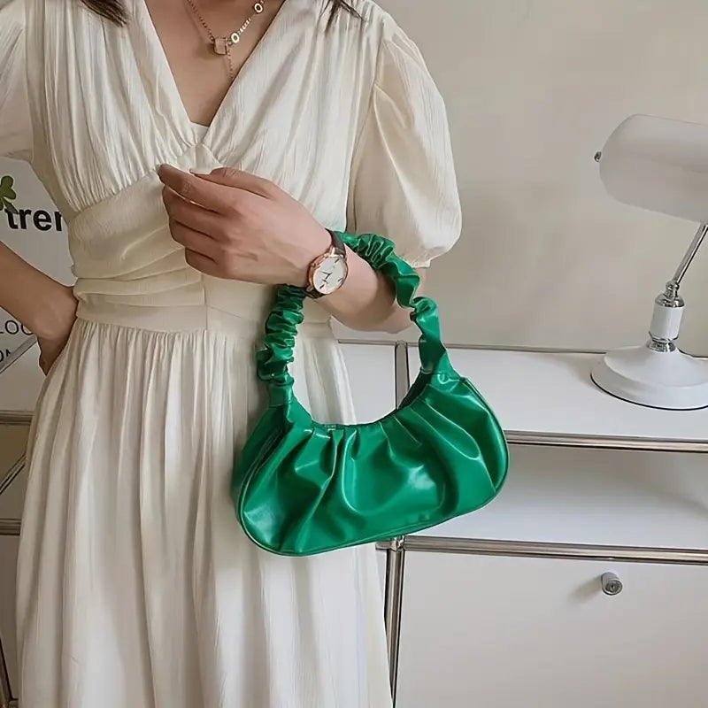 Sac Hobo noir femme en simili cuir souple  Petit sac épaule chic et tendance