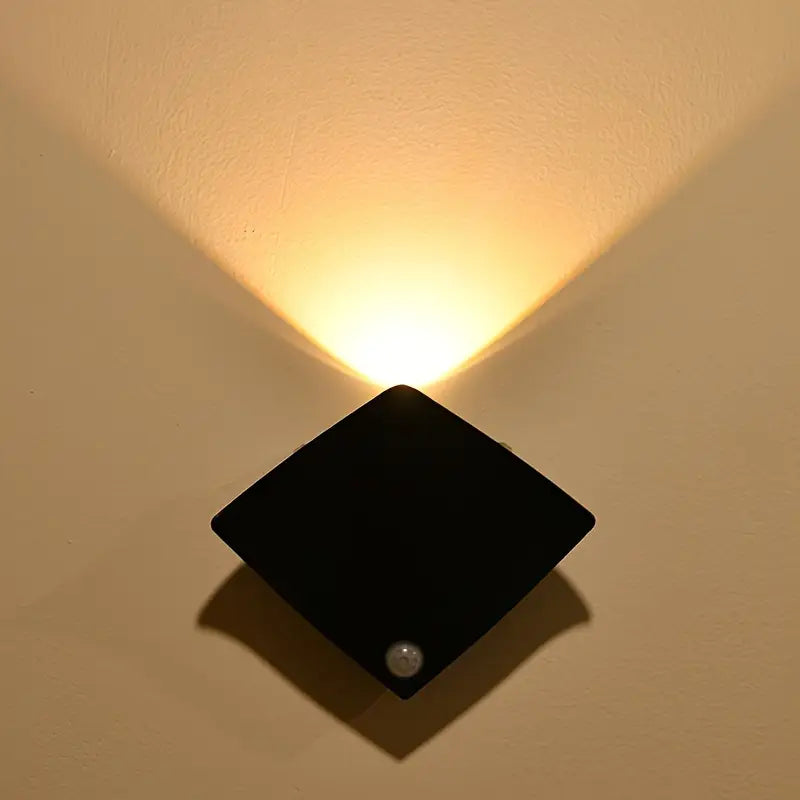 Applique Murale LED Moderne avec Détecteur de Mouvement – Luminaire d’Intérieur Design pour Couloir, Salon et Chambre