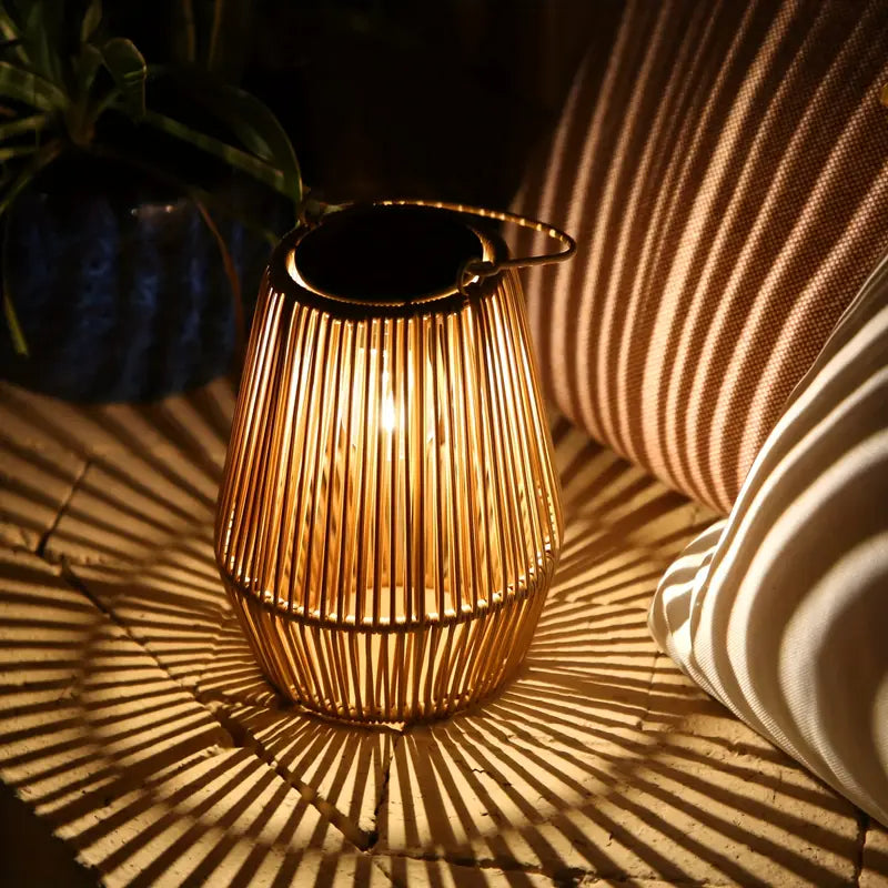 Lanternes Solaires en Rotin – Éclairage LED Ambiance Chaude pour Jardin, Terrasse et Fêtes Extérieures