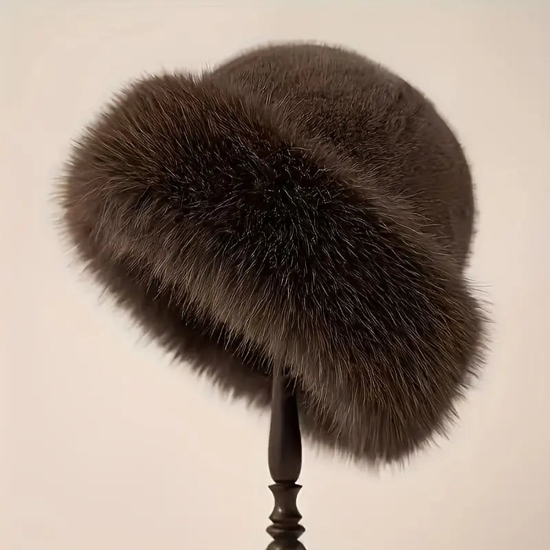 Chapeau femme hiver blanc en fausse fourrure – Élégance chic et chaleur assurée