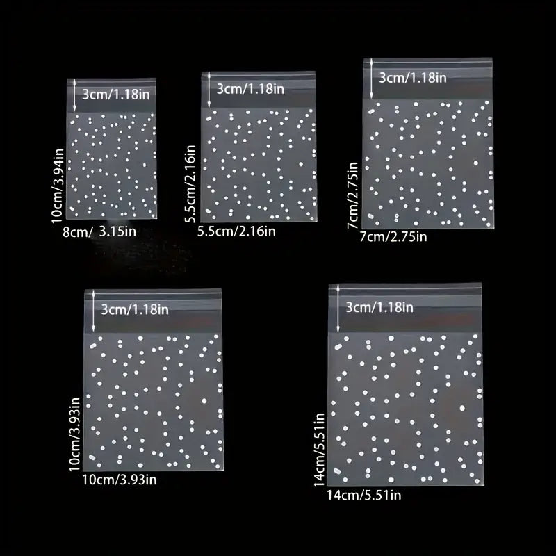 Sachets Plastique Transparent à Pois Blancs – Lot de Pochettes Autocollantes 7x7 cm pour Confiseries et Petits Cadeaux