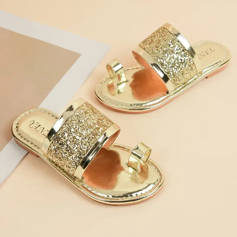 Sandales fille dorées à paillettes – Tongs élégantes et brillantes pour l’été et les occasions spéciales