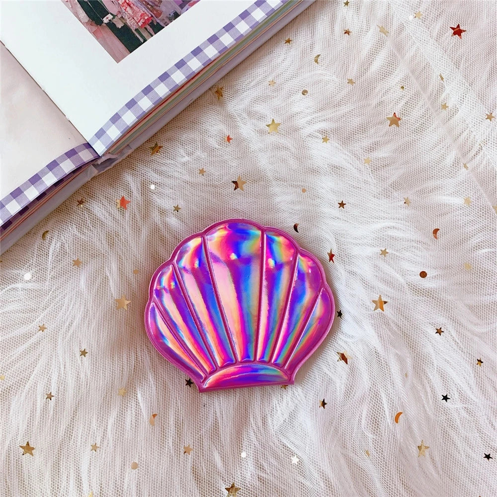 Miroir de Maquillage Coquillage Holographique – Compact et Féérique pour Retouches Beauté en Voyage
