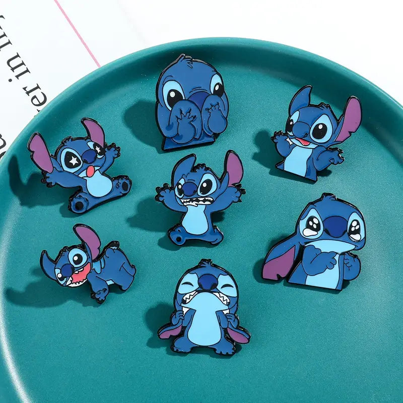 Lot de 21 Broches Enfant Stitch – Pins Dessin Animé Disney Colorés pour Vêtements et Sacs